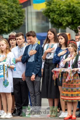 У Франківську найкращим випускникам вручили медалі ФОТОРЕПОРТАЖ