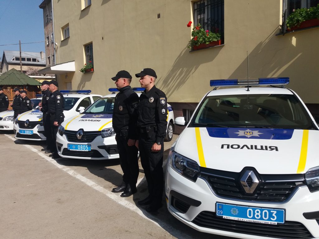 Поліцейські з’ясовують деталі нічої стрілянини у Франківську