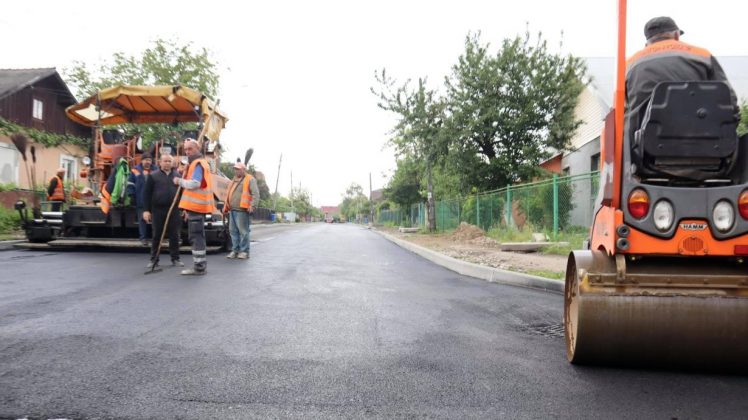 У Коломиї триває ремонт доріг