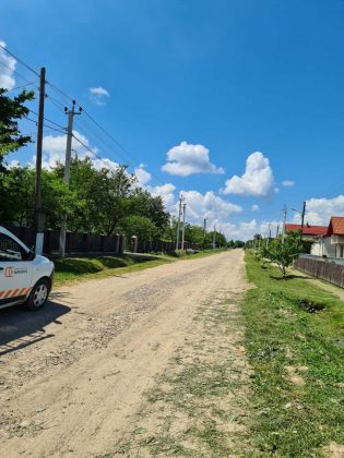 Прикарпатські енергетики завершують реконструкцію електромереж на Калущині ФОТО