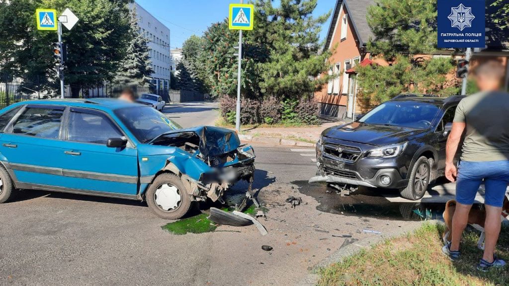 На Прикарпатті зіткнулися два автомобілі - є травмовані