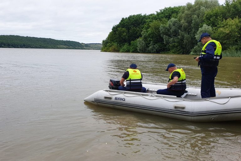 Зниклого під час купання в річці прикарпатця досі не знайшли - сьогодні пошуки продовжать