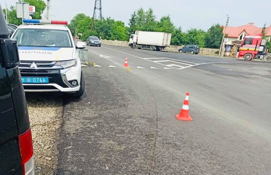 Поліцейські Івано-Франківщини розслідують автопригоду, в якій травмувалася неповнолітня