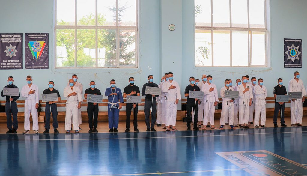 Охоронці Феміди Прикарпаття вибороли перше командне місце у змаганнях з рукопашного бою у Вінниці