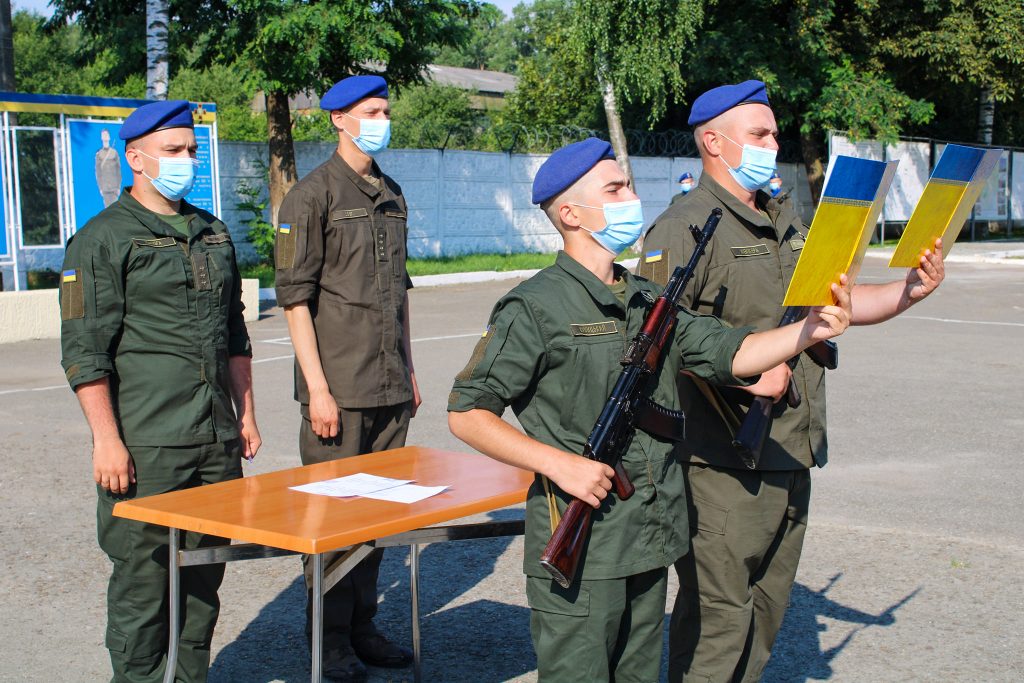 У Франківську склали присягу майже пів сотні військовослужбовців ФОТО