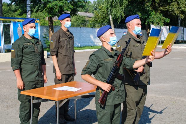 В Івано-Франківську декілька десятків молодих нацгвардійців склали присягу на вірність українському народові ФОТОРЕПОРТАЖ