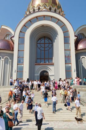В Івано-Франківську на Вовчинецькій освятили новий храм ФОТО