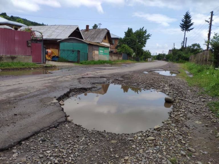 У гірському селищі на Косівщині відремонтують об’їзну дорогу