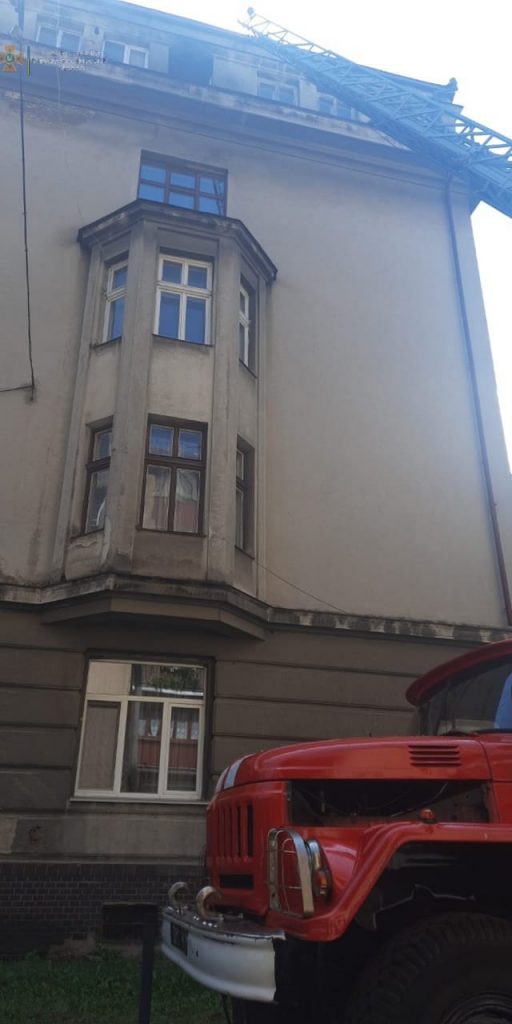 У Франківську під час пожежі врятували людину