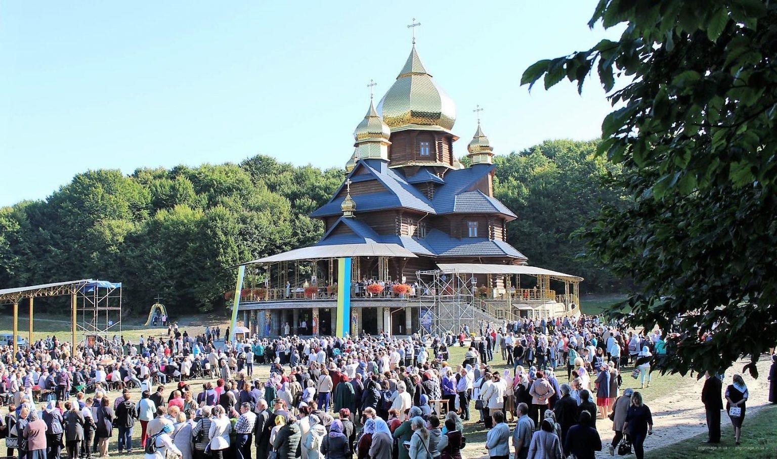Всіх чоловіків Прикарпаття запрошують завітати до Цариці Покуття