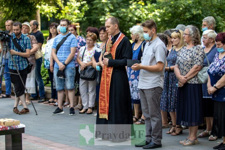 У Франківську вшанували пам'ять загиблого офіцера Юрія Барана ФОТОРЕПОРТАЖ