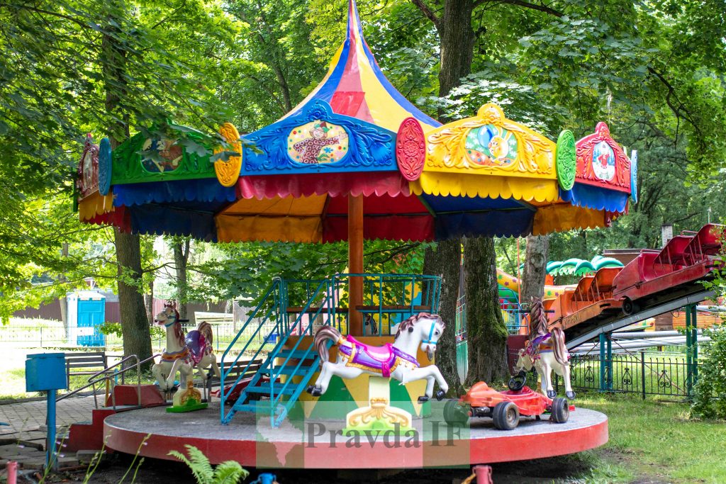 атракціонів