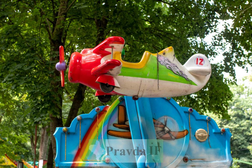 атракціонів