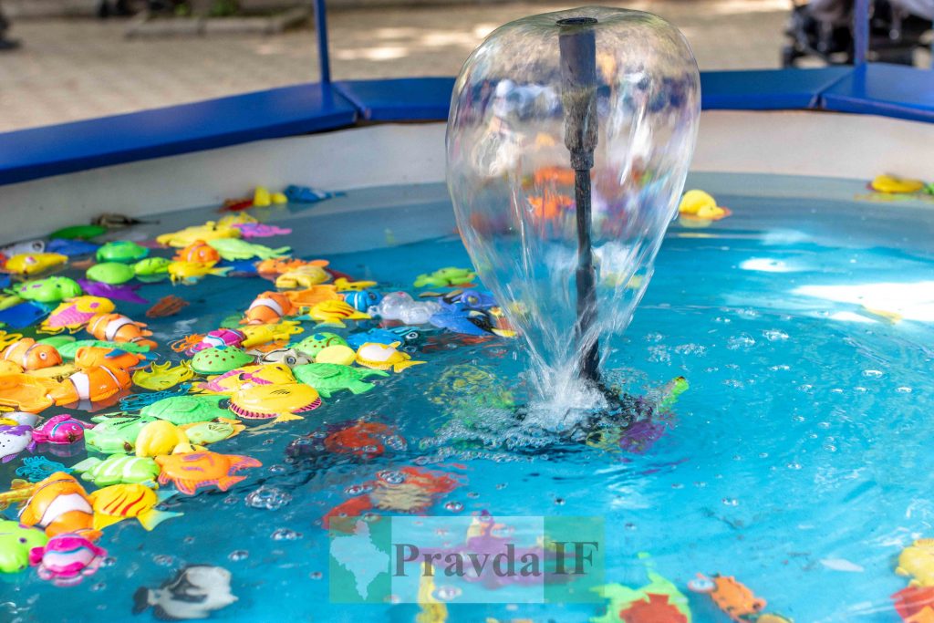 атракціонів