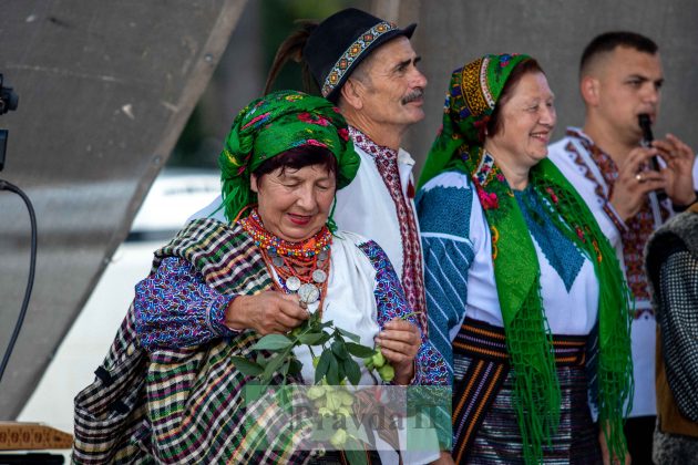 У Косові відбувся унікальний показ гуцульської моди "Лудинє-Фамілія" ФОТОРЕПОРТАЖ