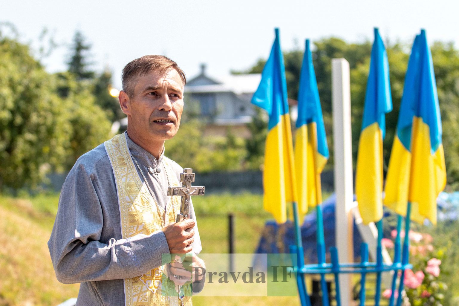 «Розвалили хати, а нас забрали і вивезли». Як прикарпатців «добровільно» переселяли на південь України ФОТРЕПОРТАЖ