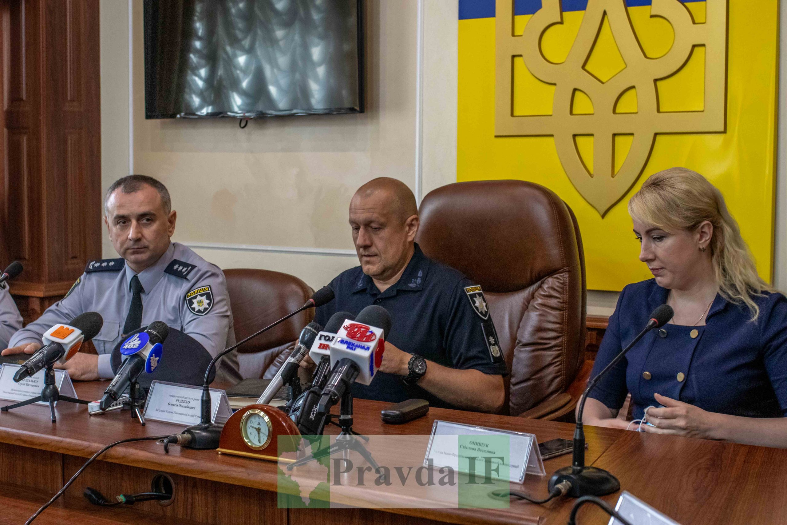 поліції