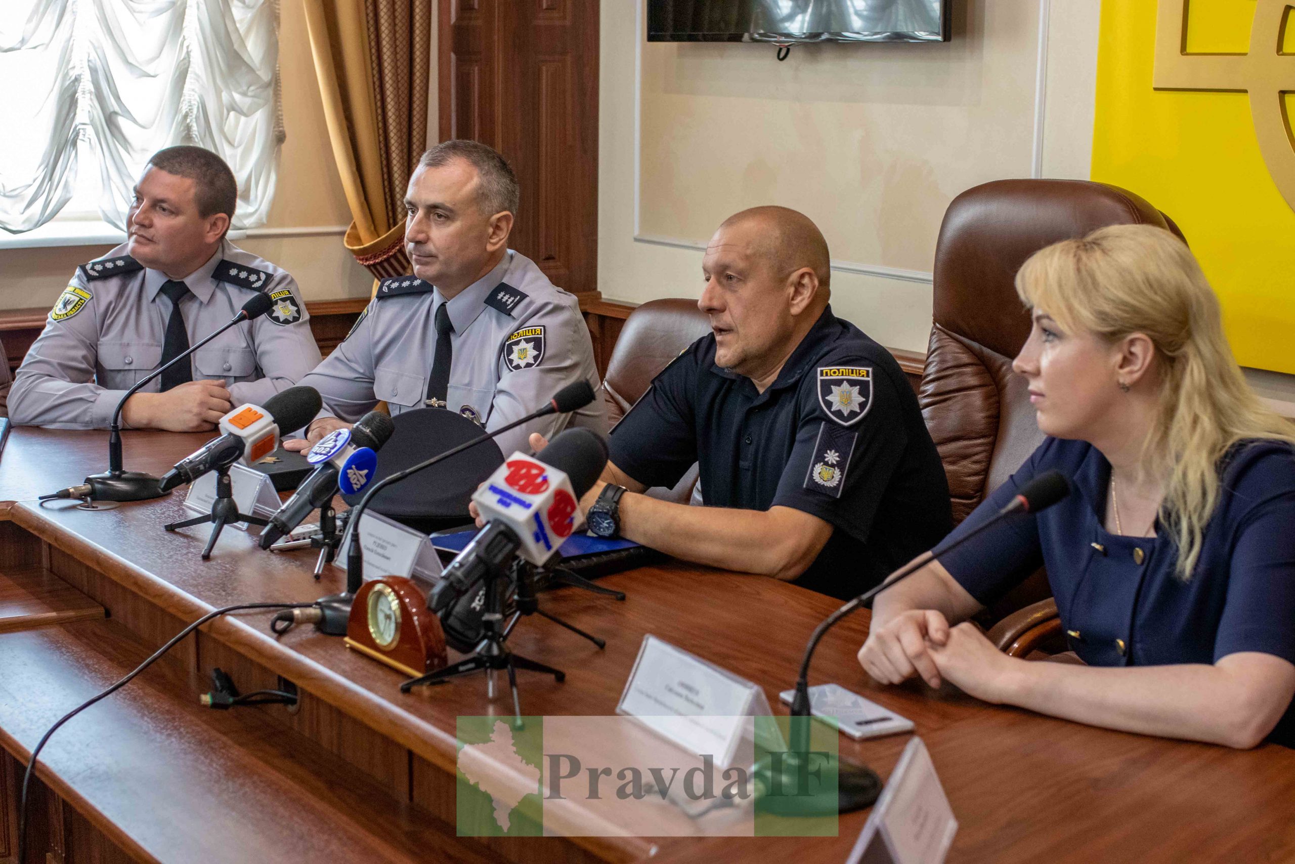 поліції