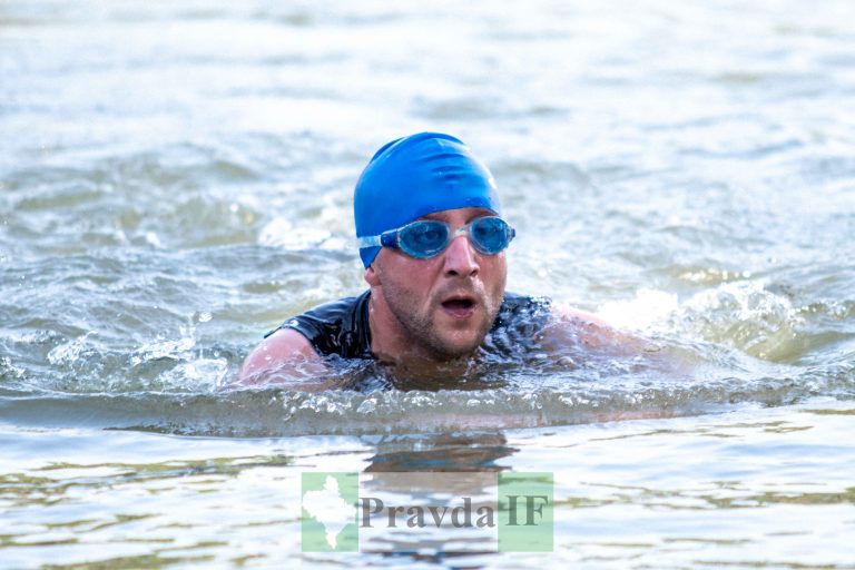 У Франківську відбулися змагання SwimRunIF ФОТОРЕПОРТАЖ