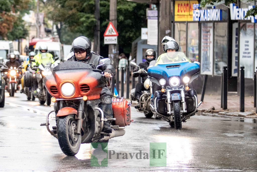 мотоциклісти