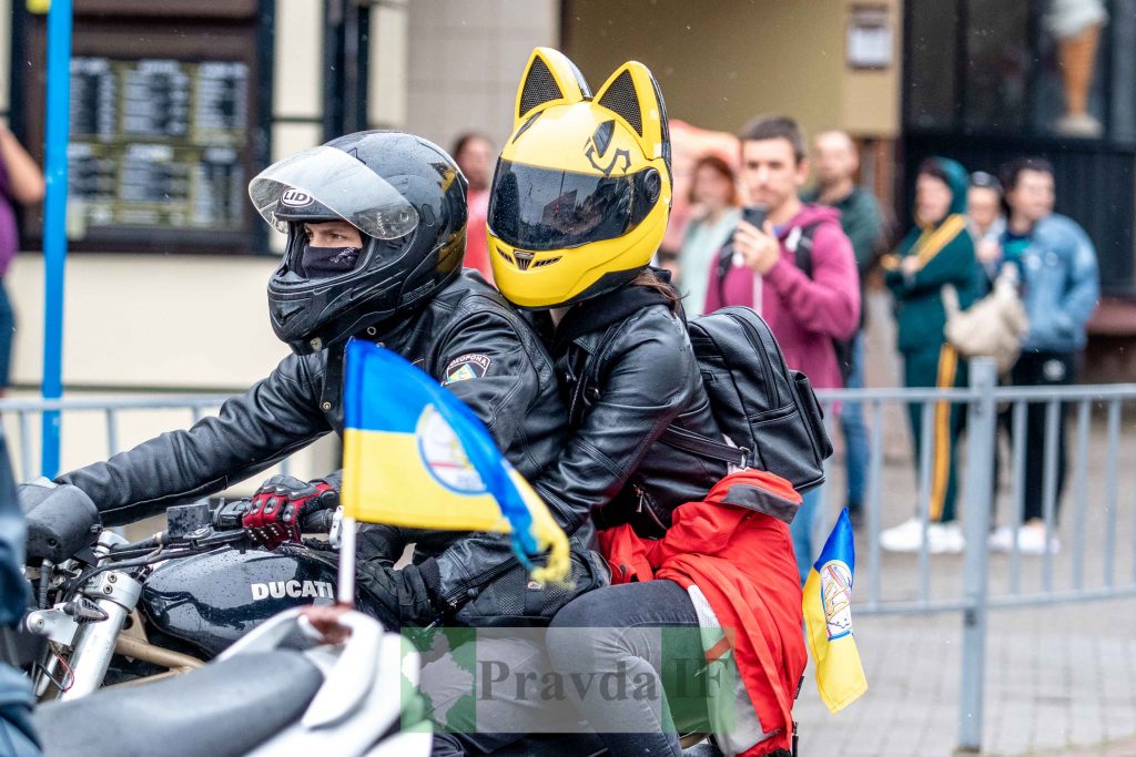 мотоциклісти