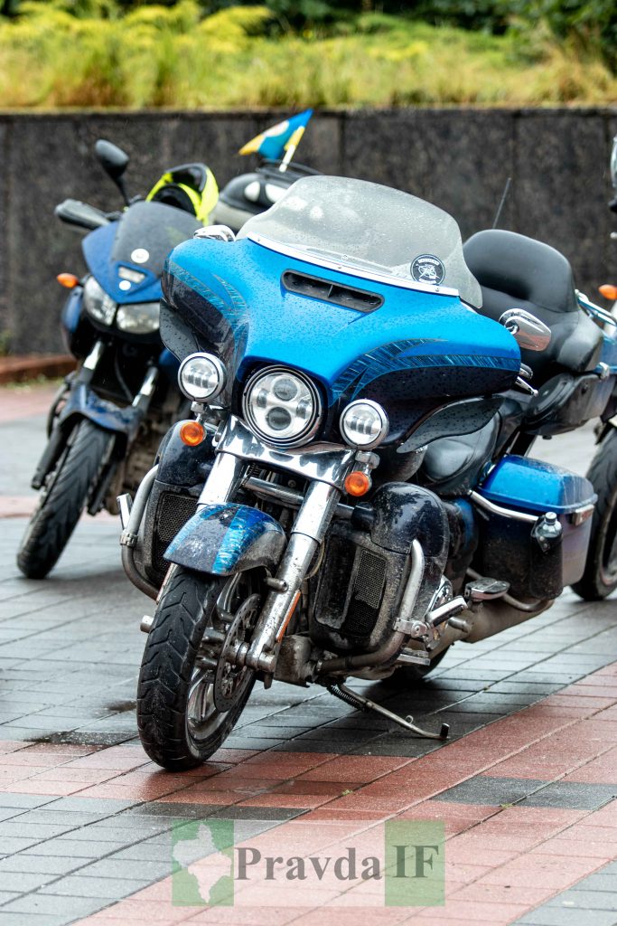 мотоциклісти