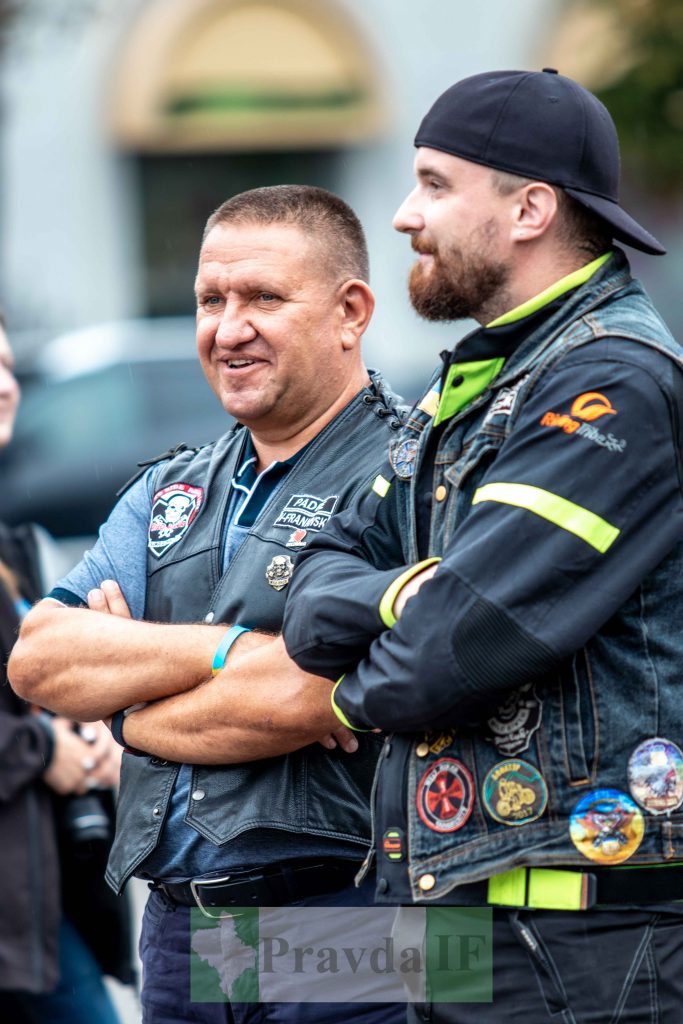 мотоциклісти