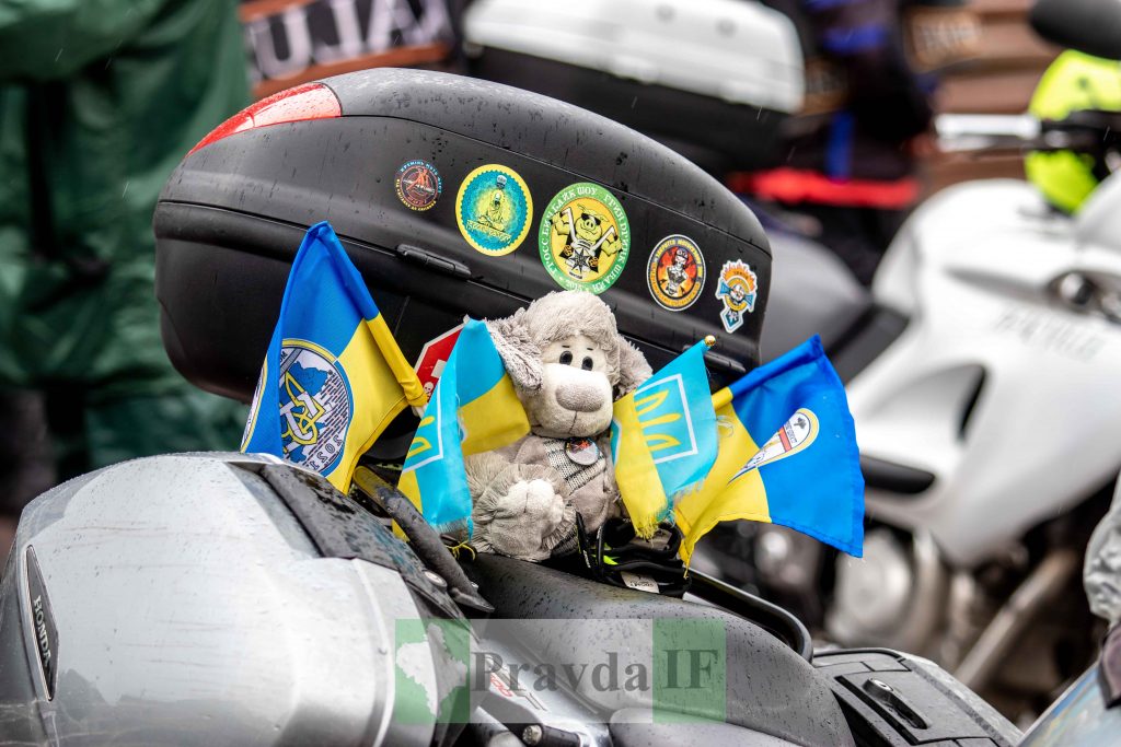 мотоциклісти