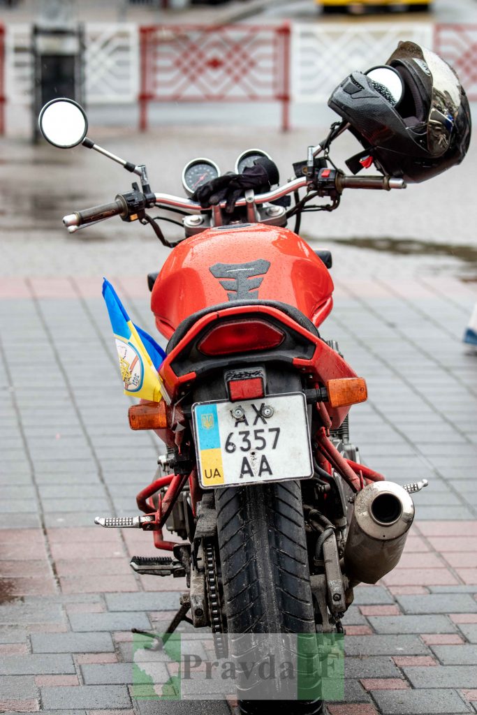 мотоциклісти