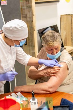 У Івано-Франківську відкрився ще один центр вакцинації від COVID-19. Фото