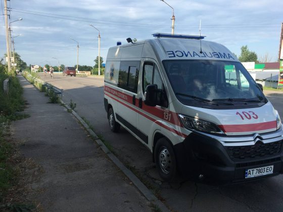 Водолази разом з поліцією активно шукають прикарпатця, який стрибнув у річку і не виплив ФОТО