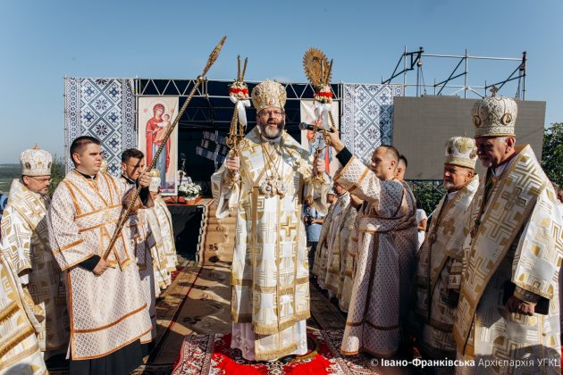 Тисячі прочан з усієї України взяли участь у прощі до Крилоса