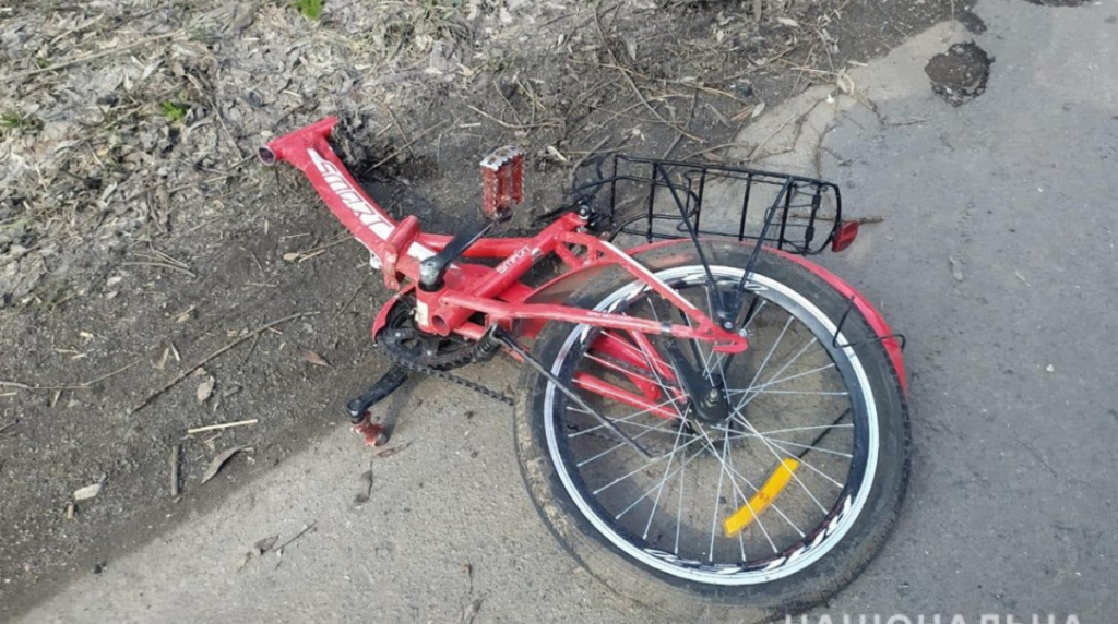 На Франківщині автомобіль збив 10-річного школяра - дитина у лікарні