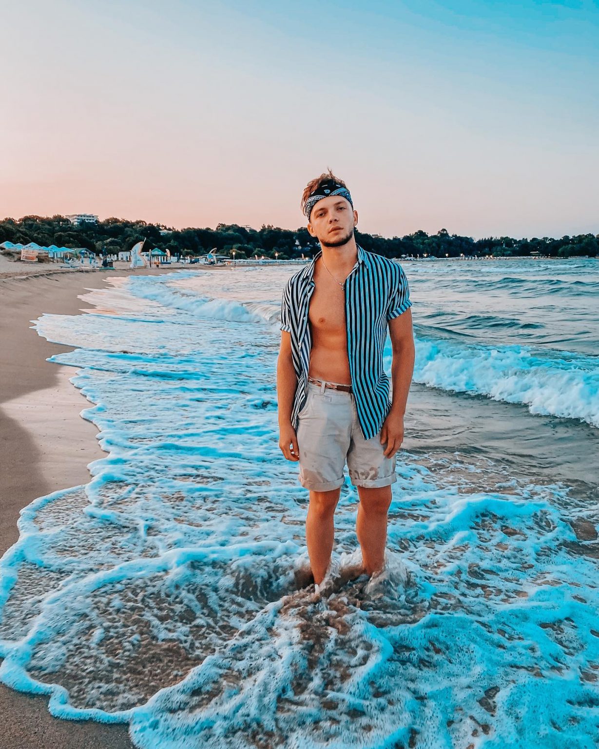 Талановитий прикарпатець Сергій Лазановський спантеличив прихильників оголеним торсом ВІДЕО