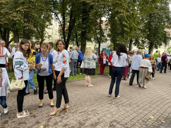 Танці, пісні, гуморески: у Франківську влаштували зону релаксу для людей «золотого віку» ФОТО