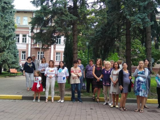 У Івано-Франківську працівники і пацієнтки пологового будинку встановили рекорд України ФОТО