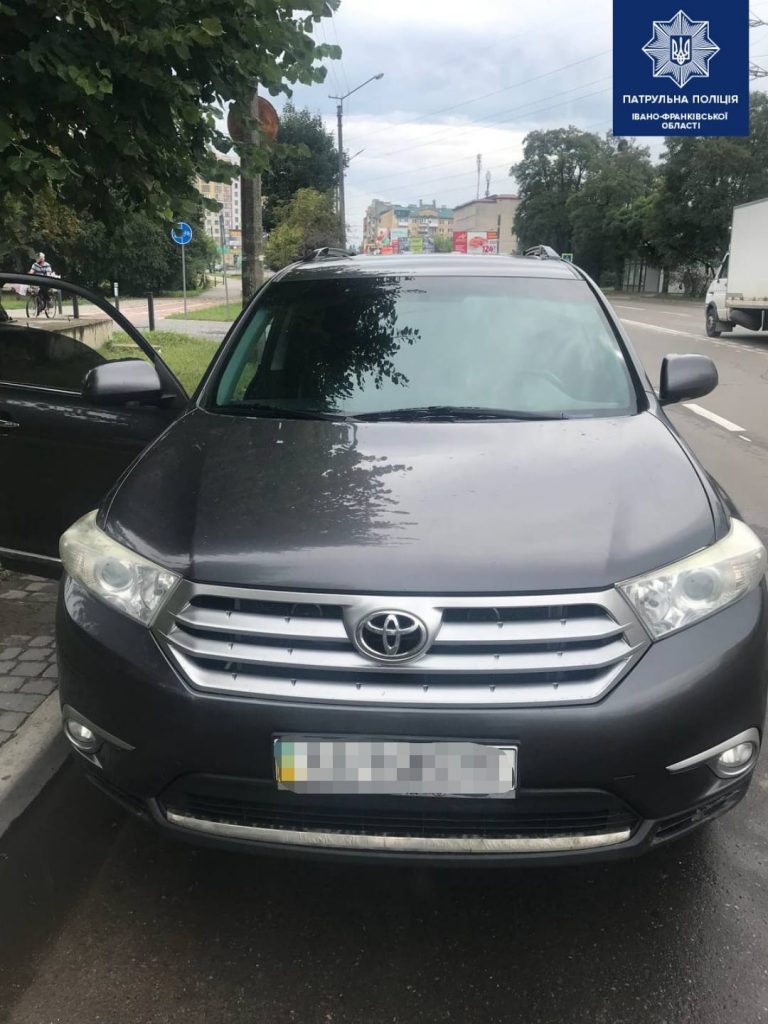У Франківську затримали водія з "липовими" документами