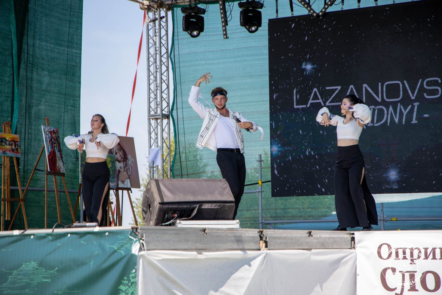 Як юні та молоді таланти Франківщини розважали гостей на Zahid Berry Fest ФОТО