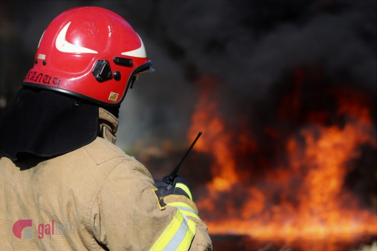 Упродовж минулої доби прикарпатські рятувальники гасили вісім пожеж