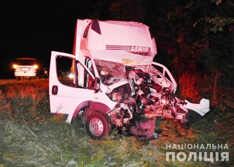 У жахливій автотрощі на Вінничині загинув прикарпатець: ще один у лікарні ФОТО