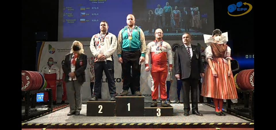 Прикарпатські пауерліфтери вибороли медалі на чемпіонаті Європи