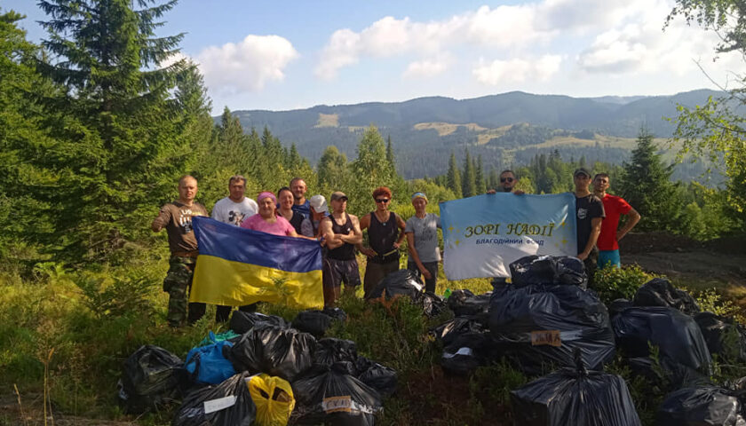 Активісти еко-табору прибрали Чорногірський хребет від сміття ФОТО
