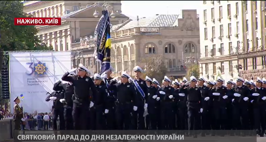 Прикарпатець очолив перший в історії розрахунок патрульної поліції на параді до Дня Незалежності ВІДЕО