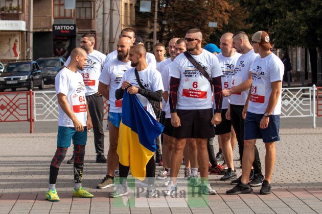 У центрі Франківська відбувся патріотичний забіг у пам'ять загиблих воїнів ФОТОРЕПОРТАЖ