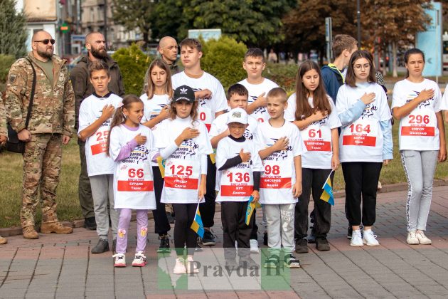 У центрі Франківська відбувся патріотичний забіг у пам'ять загиблих воїнів ФОТОРЕПОРТАЖ