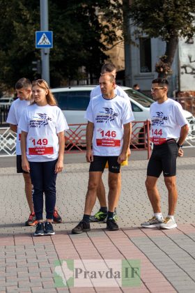 У центрі Франківська відбувся патріотичний забіг у пам'ять загиблих воїнів ФОТОРЕПОРТАЖ