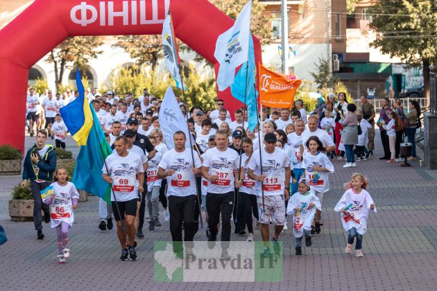 У центрі Франківська відбувся патріотичний забіг у пам'ять загиблих воїнів ФОТОРЕПОРТАЖ