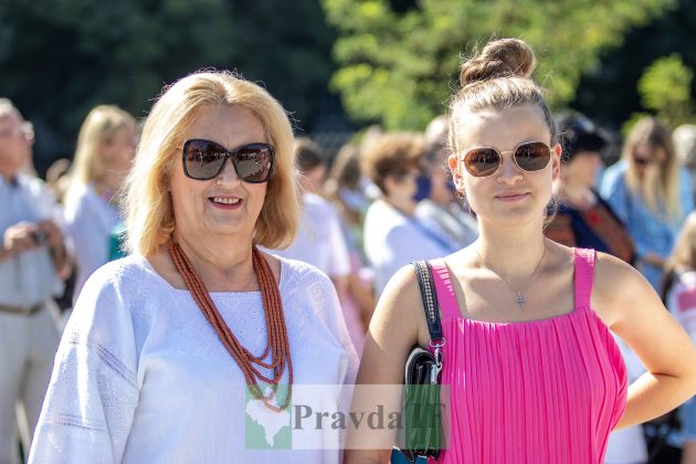 Яблучний Спас: Як в Івано-Франківську освячують фруктові кошики ФОТОРЕПОРТАЖ