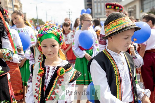 У Франківську пройшла фестивальна хода ФОТО