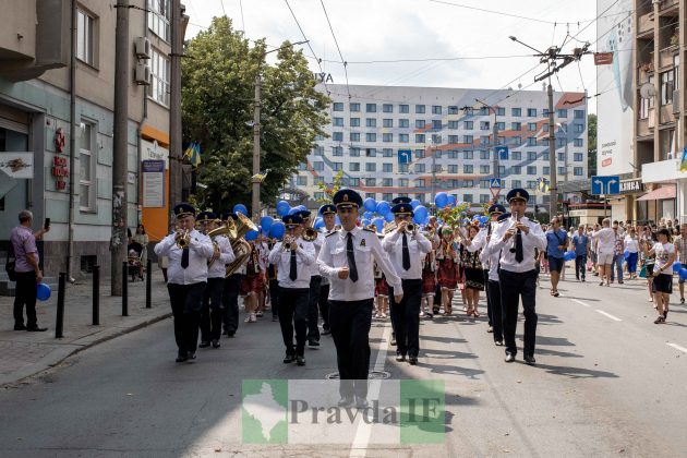 У Франківську пройшла фестивальна хода ФОТО